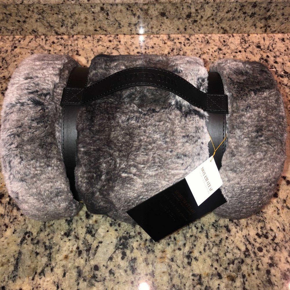 Mon Chateau Luxury Faux Fur Throw Blanket - BNWT - Brown - Ultra Soft